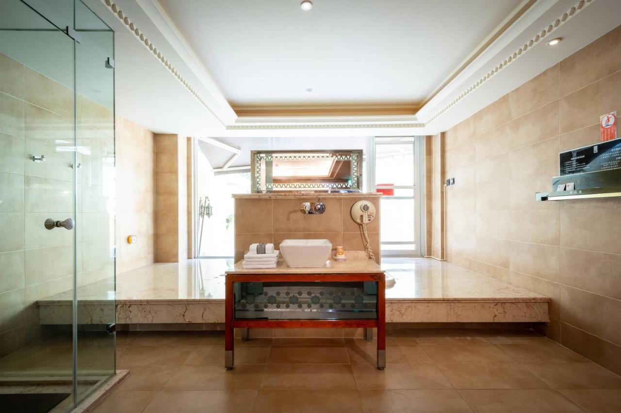 In-Stone Motel Taipei Eksteriør billede