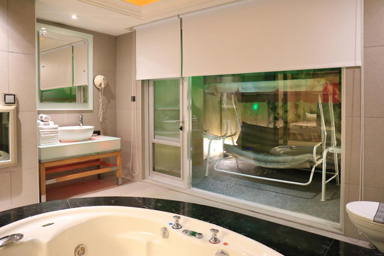 In-Stone Motel Taipei Eksteriør billede